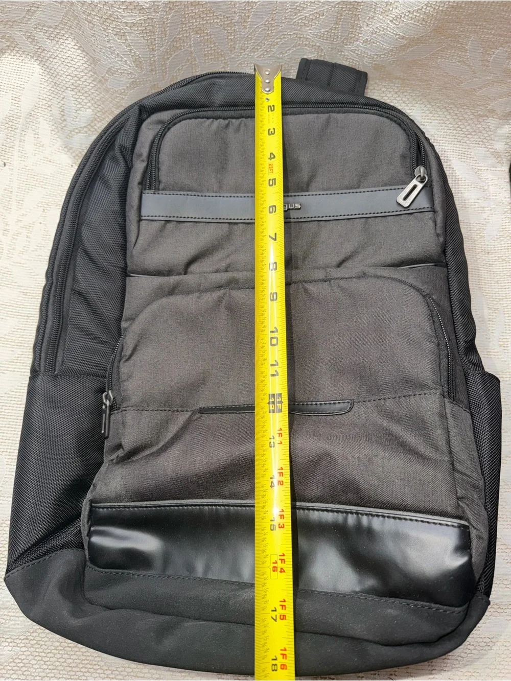 Targus Black Men's Laptop Padded Backpack - Professional Everyday Bag
